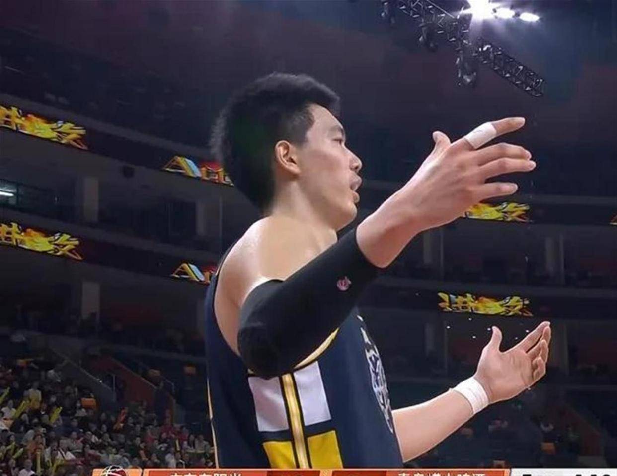 kaiyunapp-关于集结日广厦男篮备战NBA常规赛，刷新队史纪录细节曝光，质疑声仍在，身体对抗强度拉满的信息