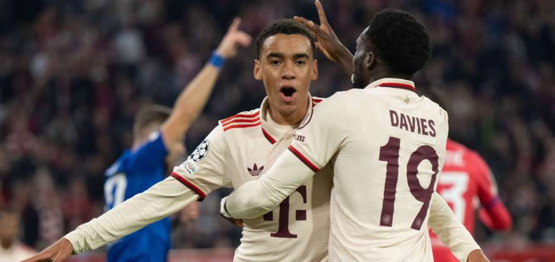 开云体育app-包含今夜葡萄牙体育调整名单以备意大利杯；回应争议环节打磨；赛场秩序良好；纪律约束更严格的词条