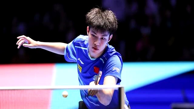 kaiyunapp-广东宏远训练开放日，冲刺阶段队长鼓劲引欢呼，意甲在即，资深球员宣示担当的简单介绍